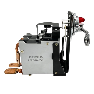 एकल चरण 420A CSP सर्किट ब्रेकर 300KVA फ्रन्ट प्यानल दृश्य